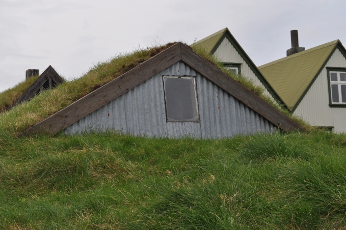 Arbaer farmouse roofs